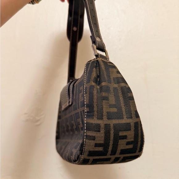 Fendi Black and Brown Monogram Shoulder Bag - Picture 3 of 7